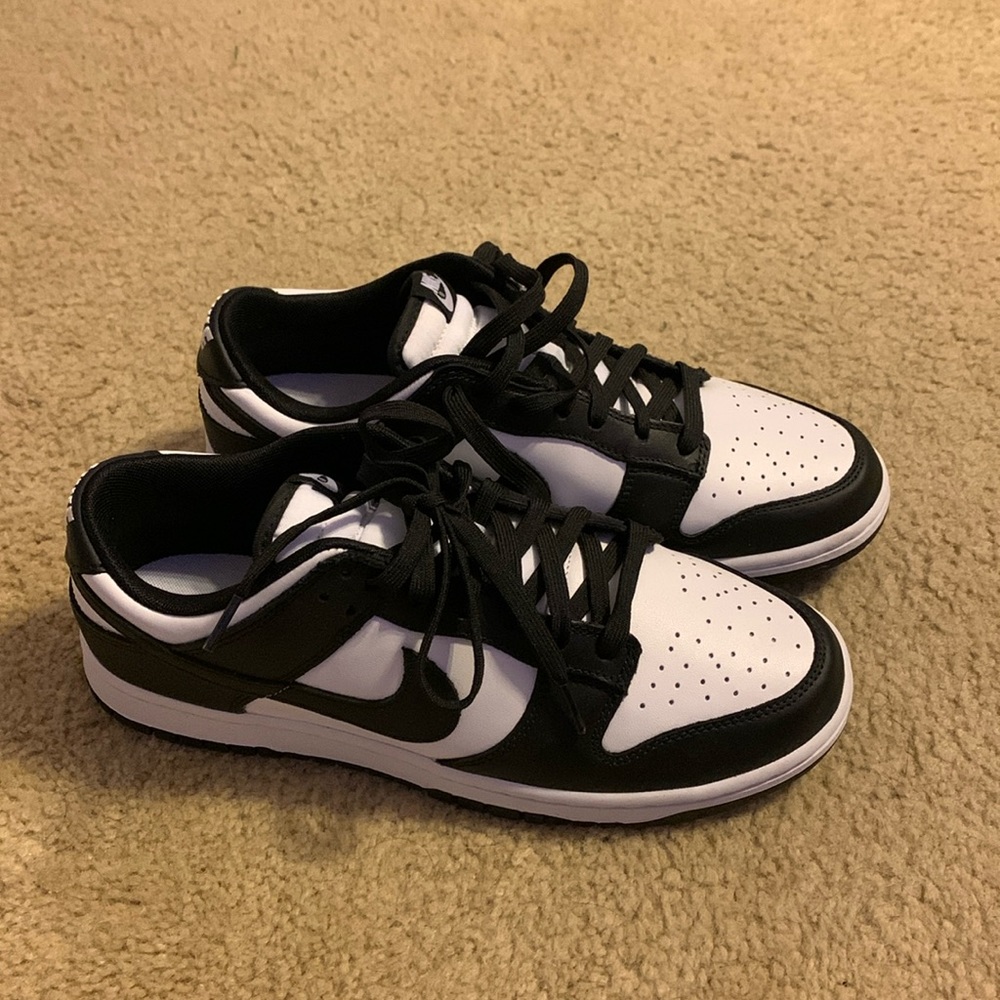 Nike panda dunks